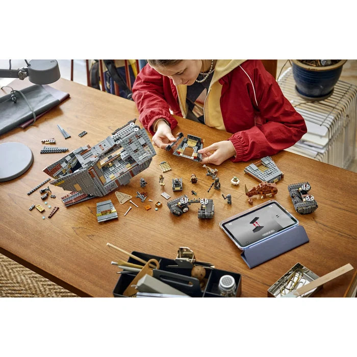 Lego Star Wars - Offworld Sandcrawler™ and Mudhorn Building Toy Figure