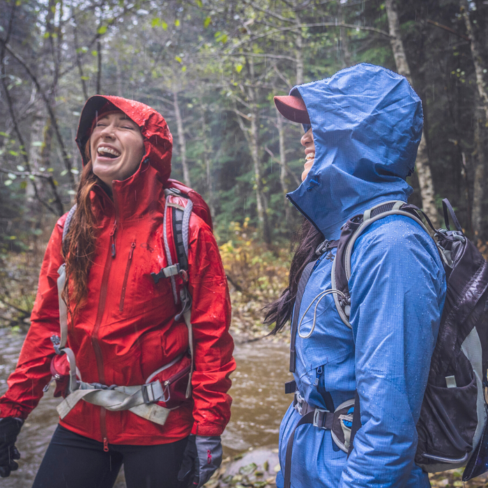 Wash-in cleaner for waterproof clothing. Great for cleaning all clothing with water repellent finishes including Gore-Tex®, Ultrex®, Entrant® and eVent®.