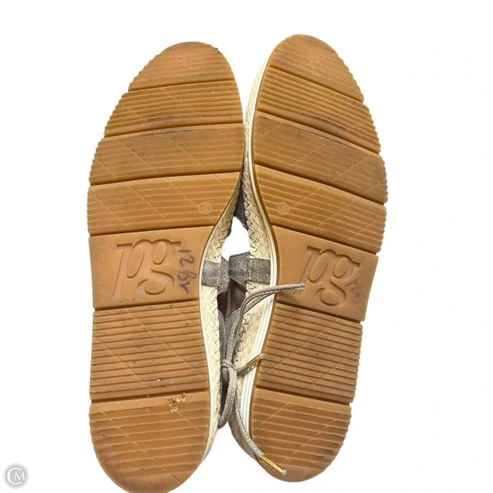 Shoes Flats By Paul Green In Taupe, Size: 6.5