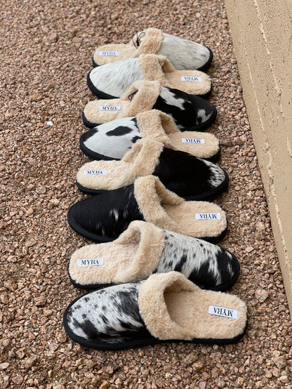 Authentic Cowhide Slippers - Salt & PepperBlack6