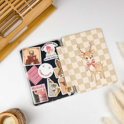 Cheerful Deer | Kindle Case - Khaki