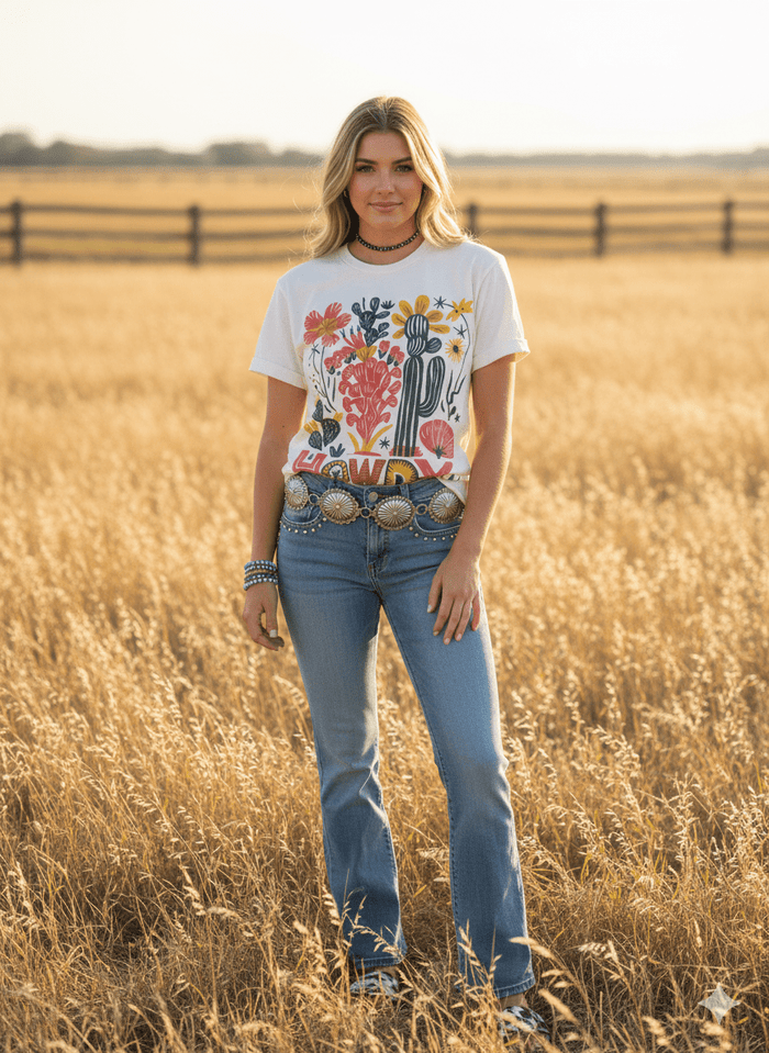 Desert Bloom Howdy Graphic TeeNaturalS