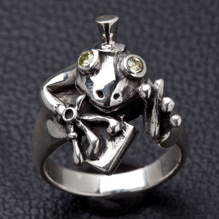 Front view of whimsical frog gentleman ring in polished sterling silver