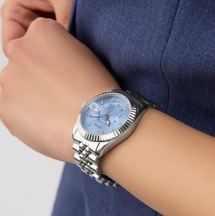 GUESS Ladies Silver Tone Multi-function - GW0936L1