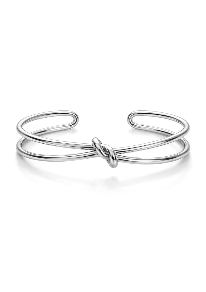 Stelt silverarmband med knut.