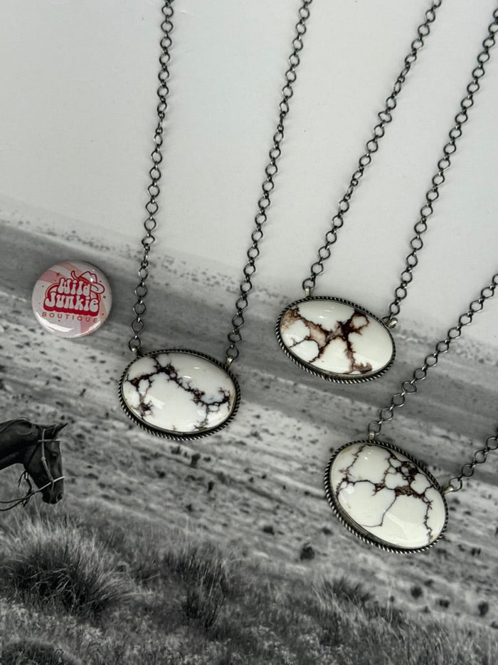 Oval Wild Horse Pendant Chain Necklace