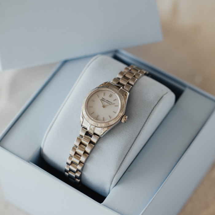 Petit Soleil Round Uhr Silber Weiß
