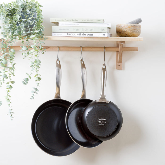 CC007264-016 - Royal GreenPan Royal frying pan, black - 24cm - Product Image 5