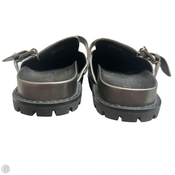 Shoes Flats By Michael By Michael Kors In Silver, Size: 8