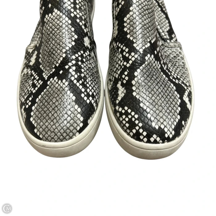 Shoes Flats By Mix No 6 In Snakeskin Print, Size: 6