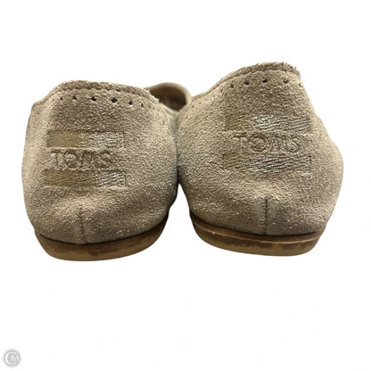 Shoes Flats By Toms In Taupe, Size: 7