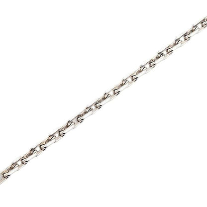 925 sterling silver curb chain detail.