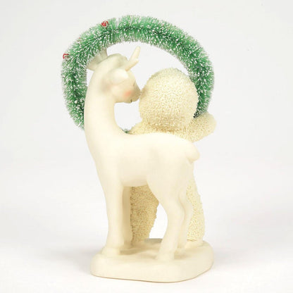 Snowbabies Meet In The Middle Figurine