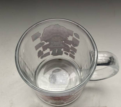 Strawberry Shortcake - Checkered Standing Pose 17.5z Glass Mug